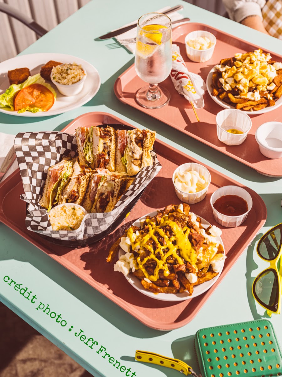 Casse-Croûte Chez Line Photos 2